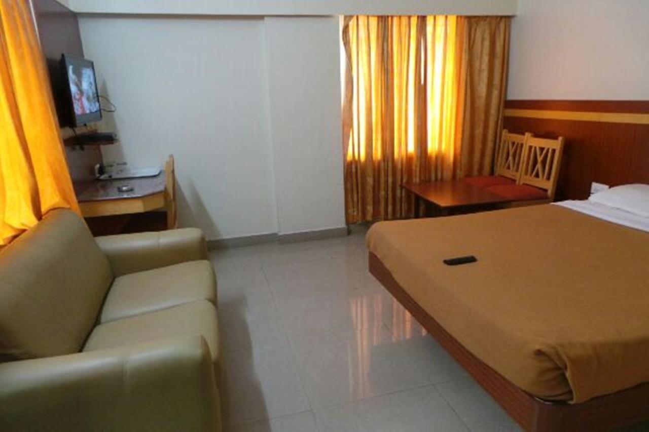 Mlc Gateway Deluxe Inn Bangalore Exterior foto
